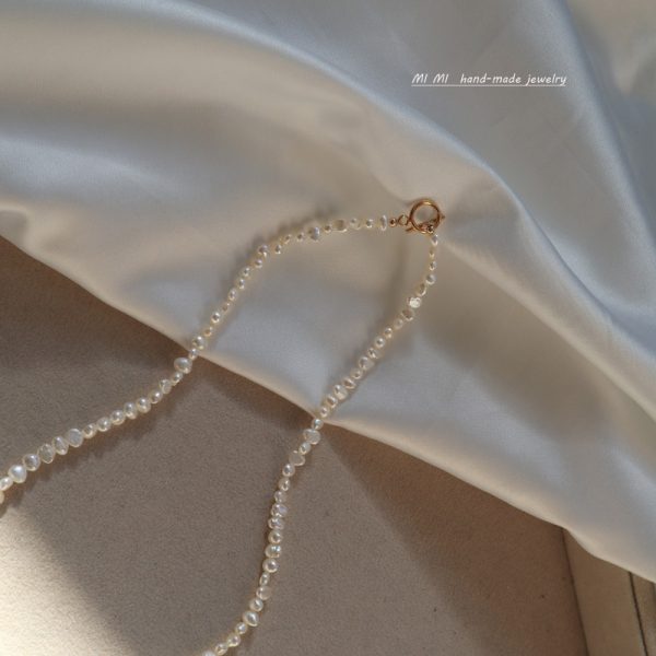 Baroque-shaped rare small pearl necklace - Image 3