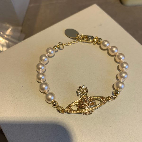 Saturn Pearl Necklace - Image 3