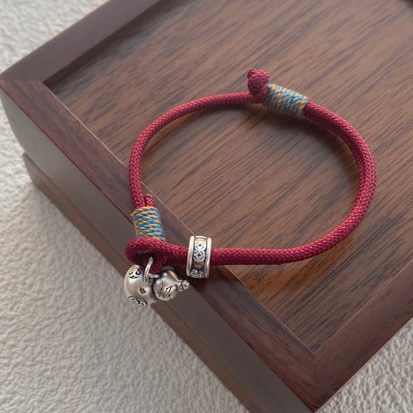 Gourd red string bracelet