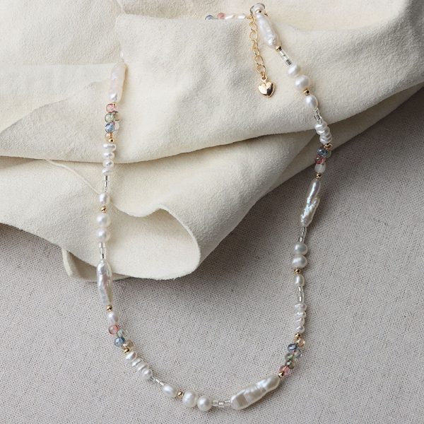 Freshwater pearl necklace and collar chain
