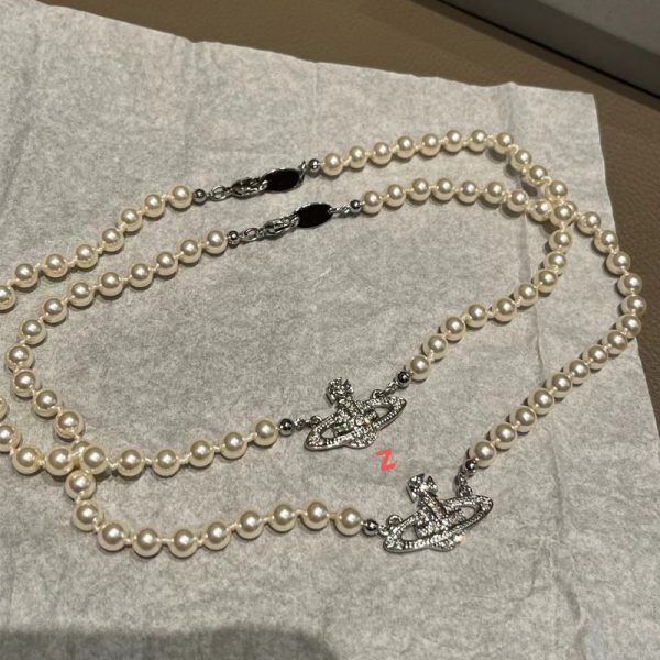 Saturn Pearl Necklace - Image 4