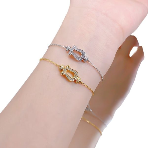 Luxury Minimalist Carbon Diamond Hand Chain - Image 4