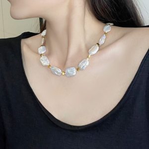 Pearl shape: Irregular shape