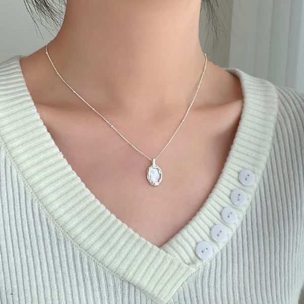 Oval shell necklace - Image 3