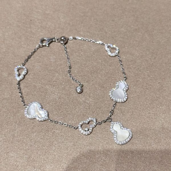 Pure silver Fu Lu Shuang Quan natural white lapis lazuli conch-shaped bracelet - Image 4