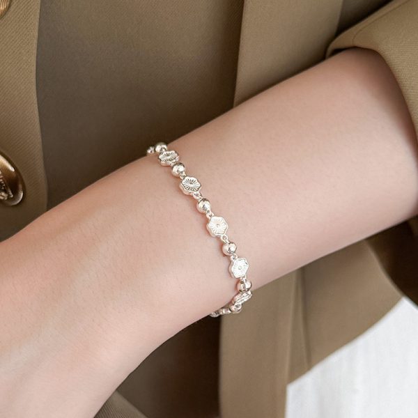 Summer Fresh and Cool Peach Blossom Bracelet - Image 3