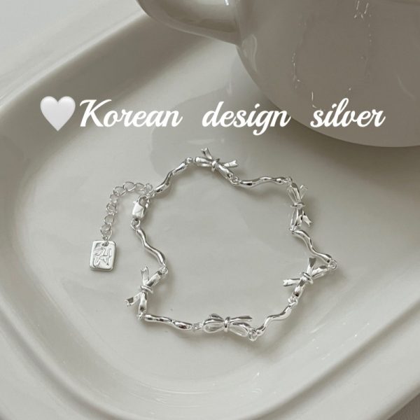 Simple and elegant hand accessories - Image 5