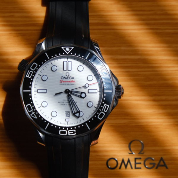 Omega Seamaster Series 210.32.42.20.04.001 Watch - Image 3