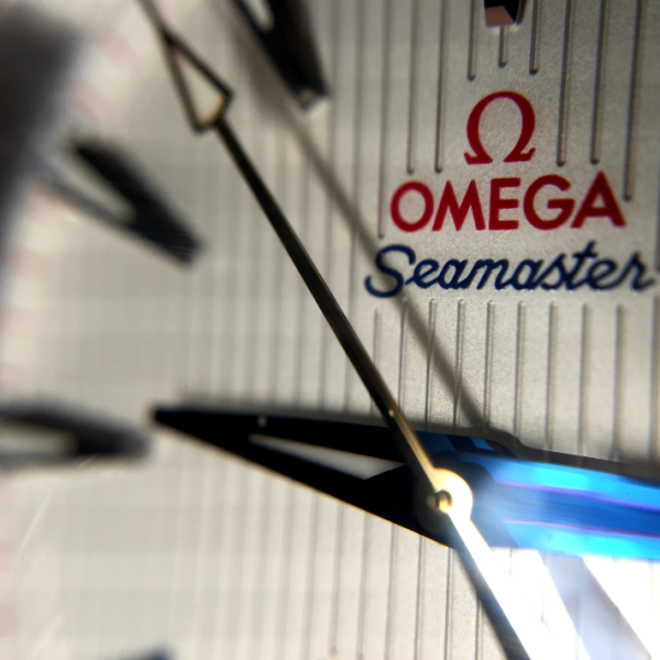 Omega Seamaster Series 231.10.42.21.02.004 Watch (Golf Edition) - Image 3