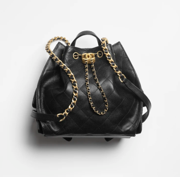 CHANEL 25 Medium Backpack   Particle embossed calf leather and gold metal black