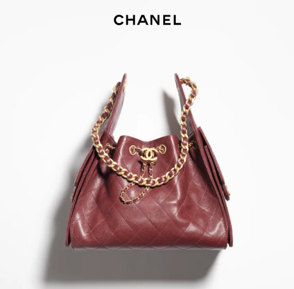 CHANEL 25 Small Handbag   Particle embossed calf leather and gold metal wine red