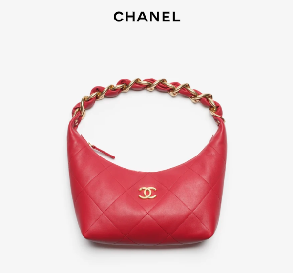 CHANEL Hippie bag   Shiny calf leather and golden metal red