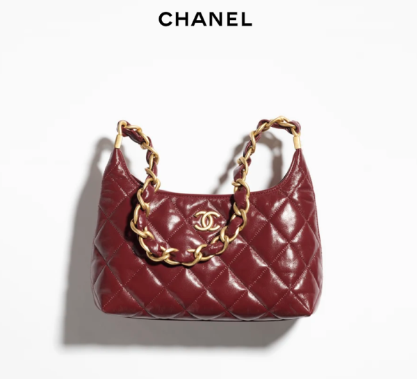 CHANEL Hippie bag   Polish lambskin and golden metal wine red