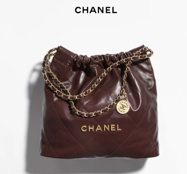 CHANEL 22 handbag   Shiny calf leather and golden metal dark brown
