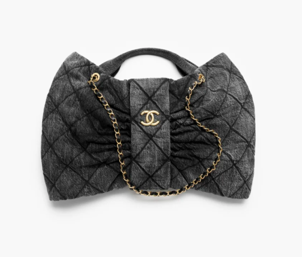 CHANEL Oversized bow handbag   Washed denim and golden metal black