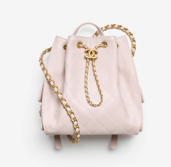 CHANEL 25 Medium Backpack   Particle embossed calf leather and gold metal Pale pink