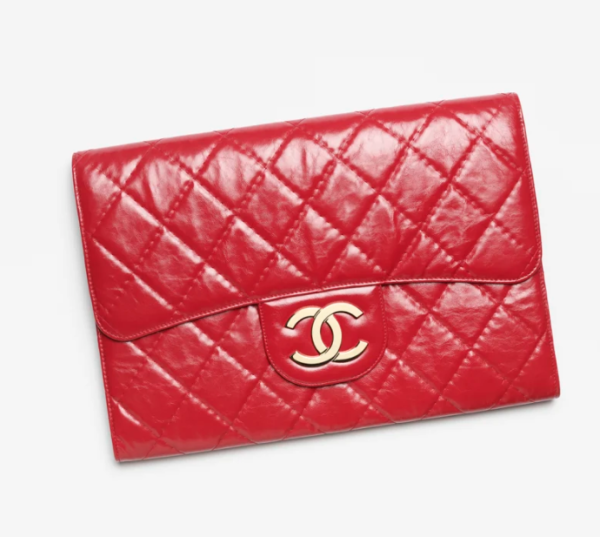 CHANEL Large carry on bag with bright wrinkles and small cowhide red