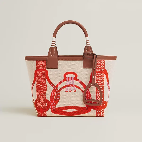 Steeple 25 Handbag